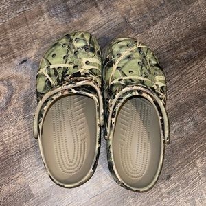 Camo crocs